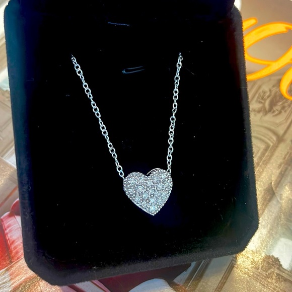 Diamond Heart Pendant - Picture 3 of 7